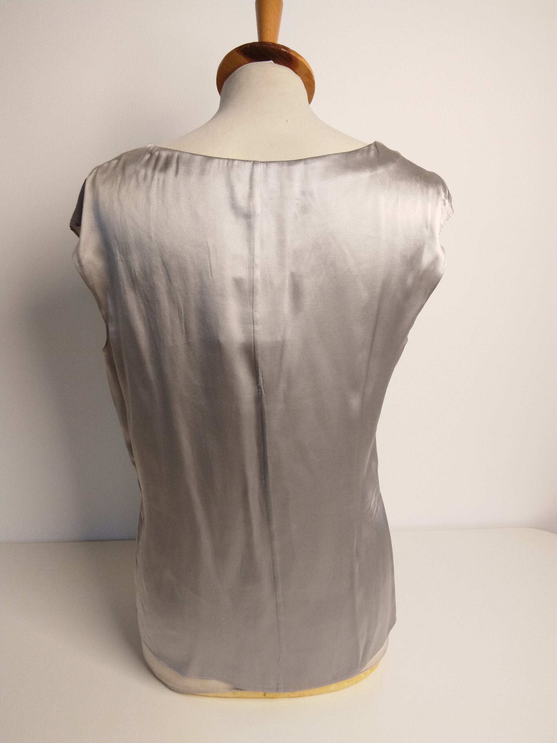 Blouse sans manches en soie / taille 40 - Image 2