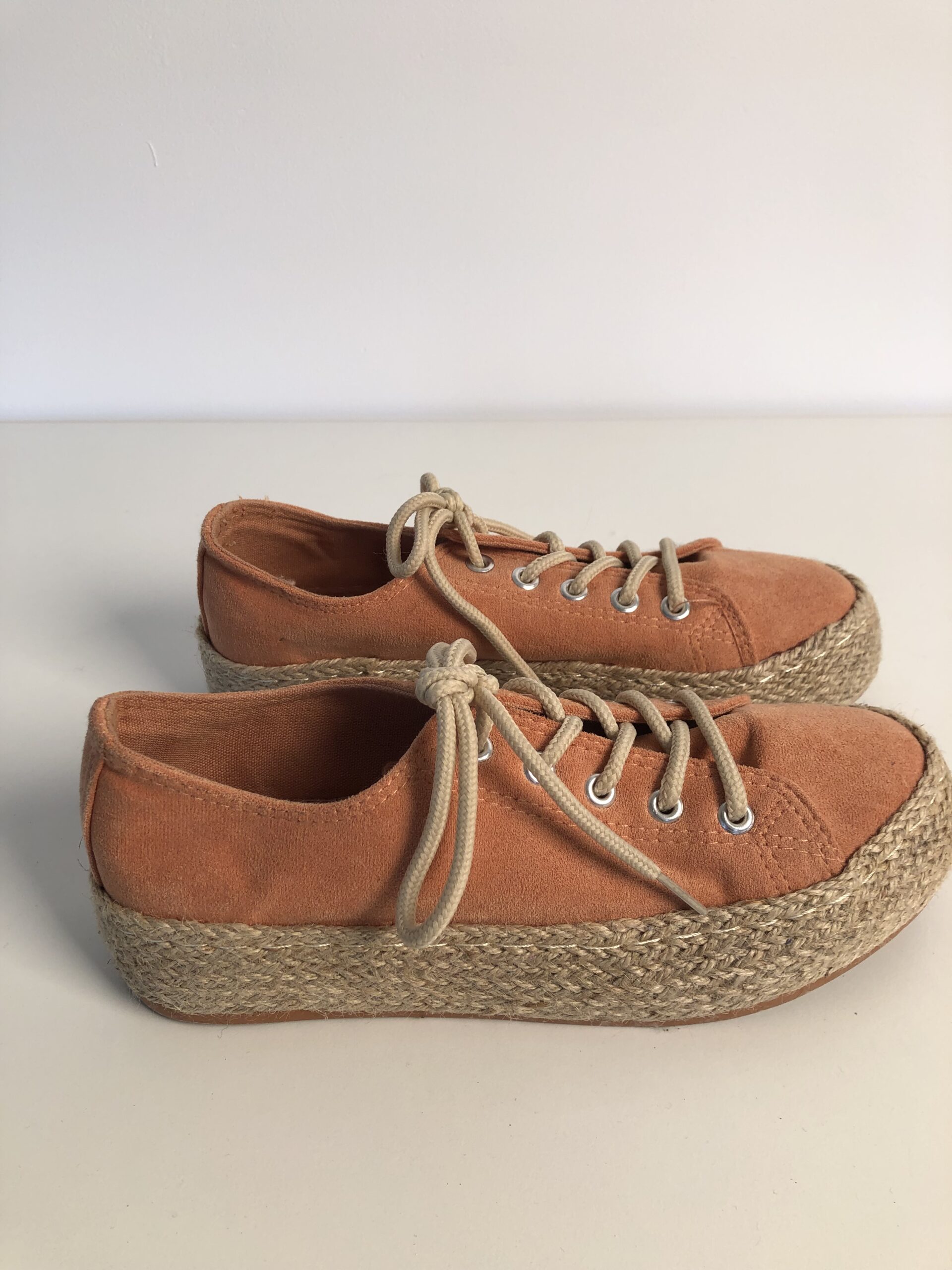 Chaussures plates /taille 37 - Image 2