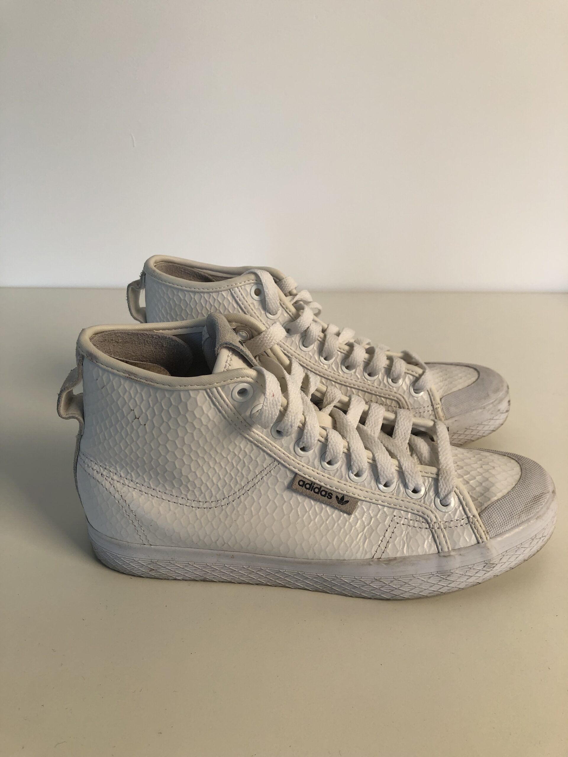 Basket Adidas montante /taille 38 - Image 2