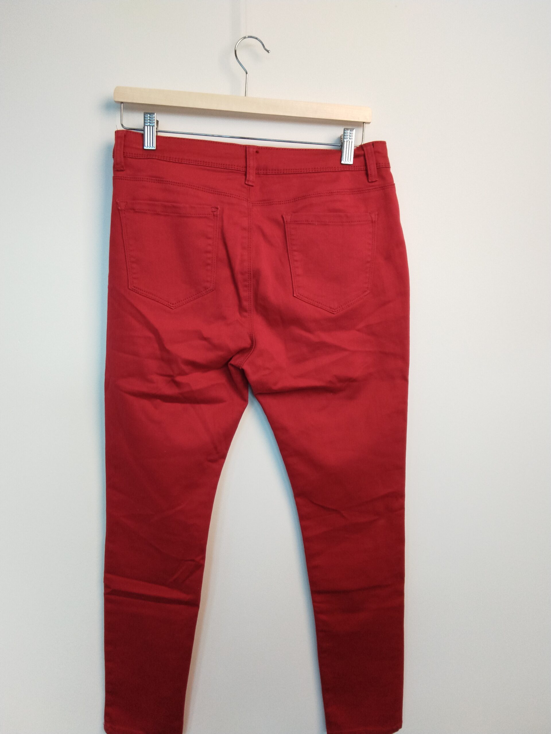 Jean rouge Sarah John / taille 44 - Image 3