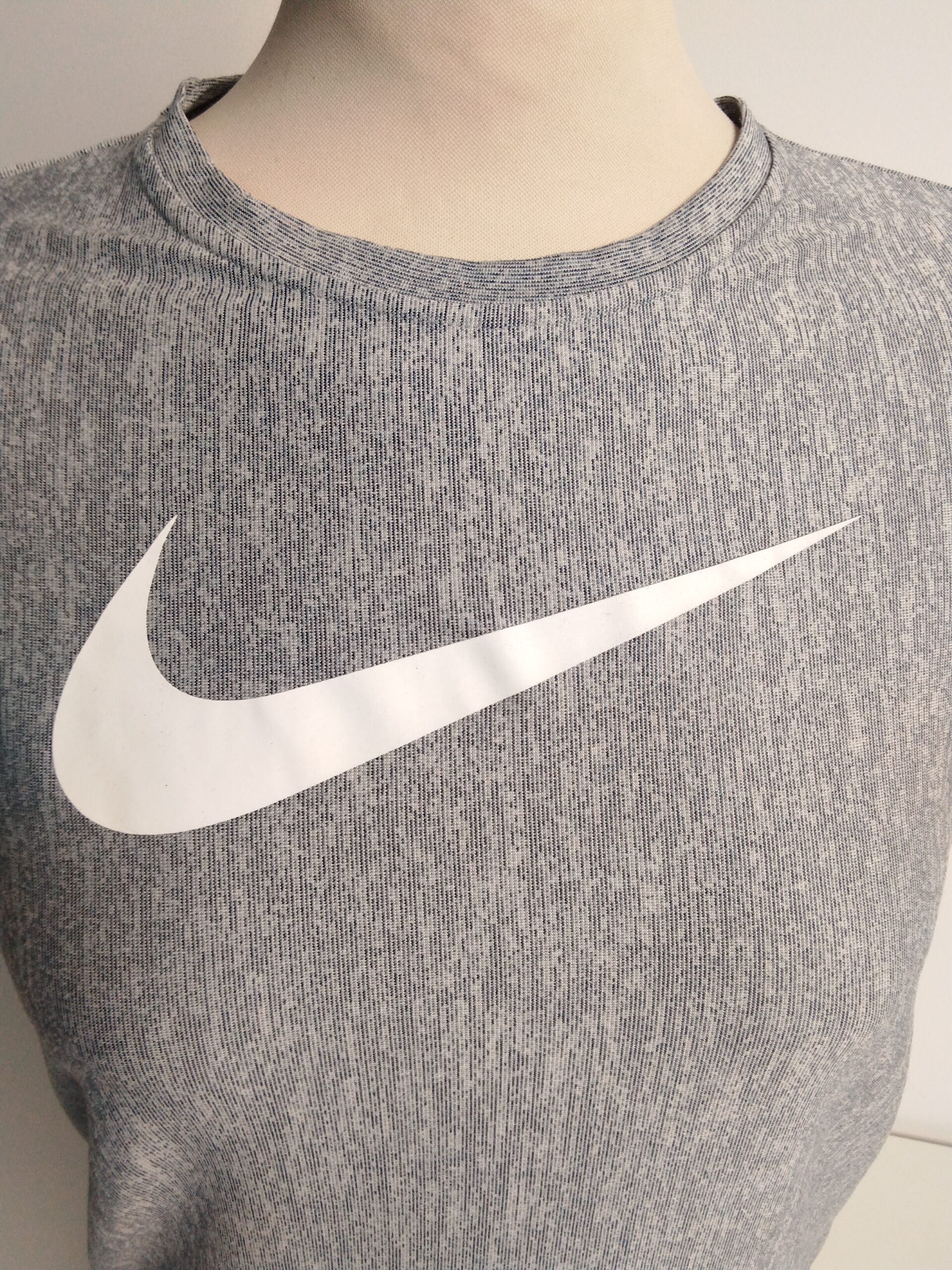 T-shirt manches courtes effet technique / taille S - Image 2