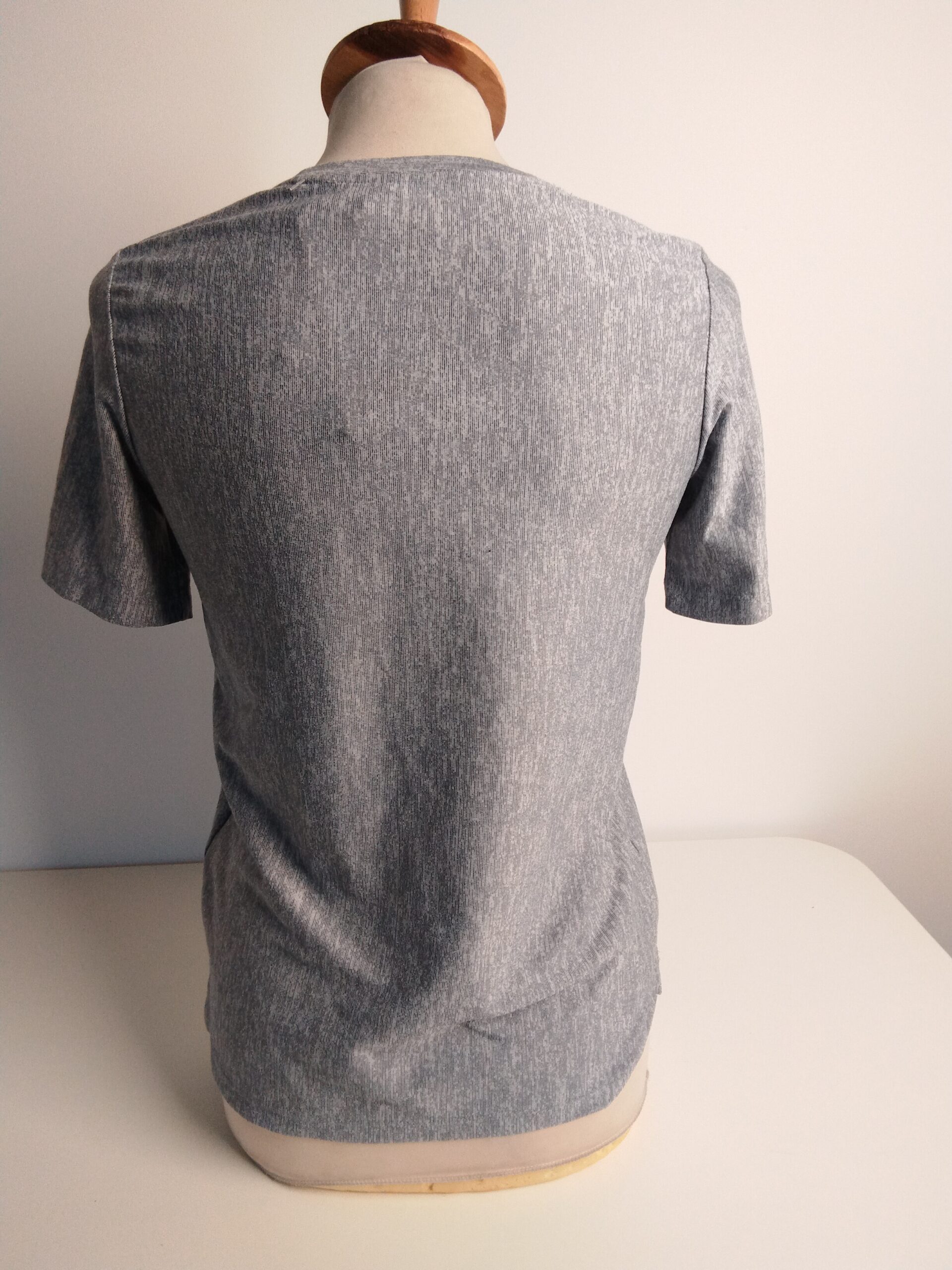 T-shirt manches courtes effet technique / taille S - Image 3